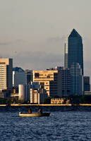 jax skyline with boaters